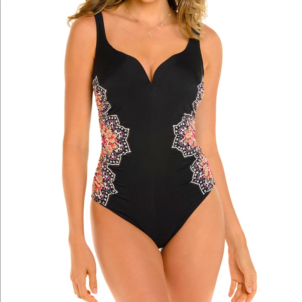 Miraclesuit Mandala Temptress Swimsuit 14 Black Slenderizing Slimming Resort
